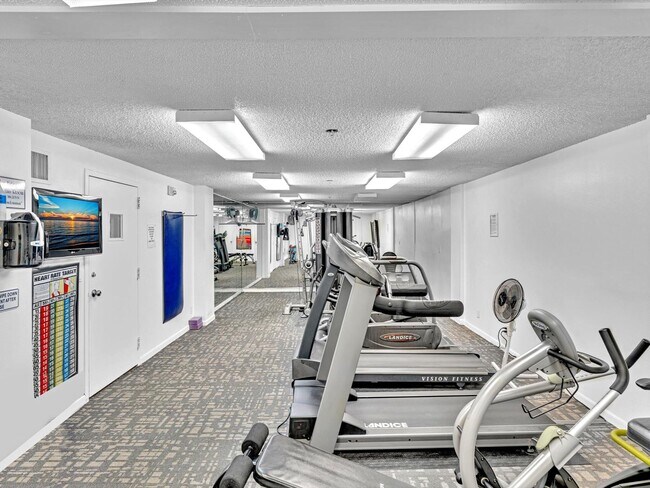 Building Photo - 4505 S Ocean Blvd