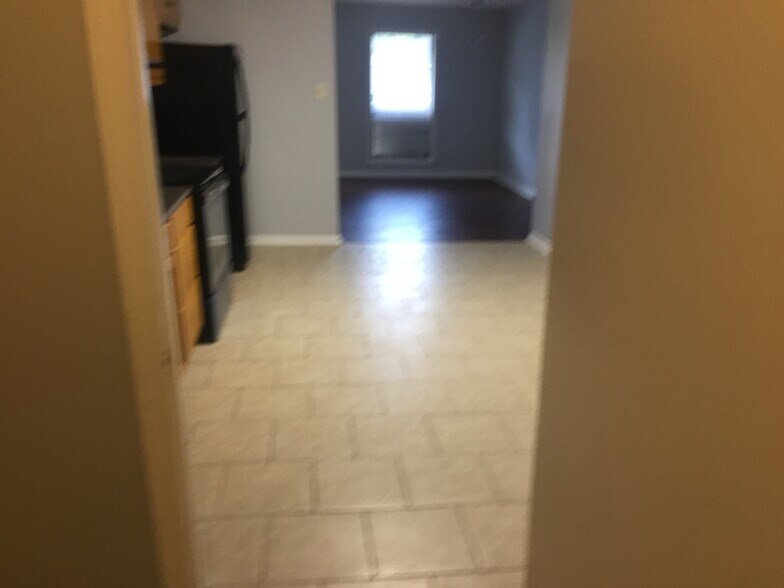 Building Photo - 6448 Rockford Dr
