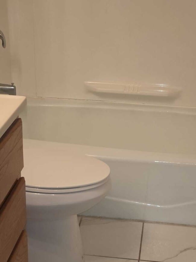 Building Photo - 9950 Treetop Dr