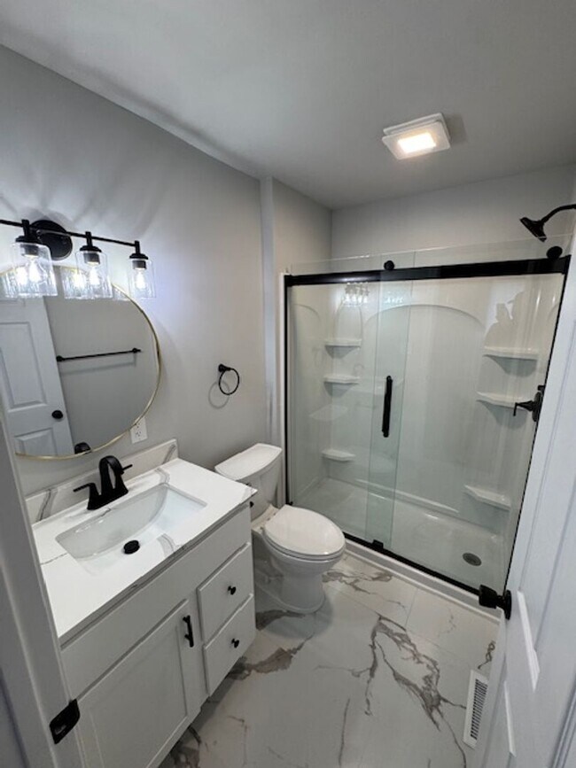 Building Photo - 2 Bedroom, 2 Bathroom Home- Cedar Lake, IN