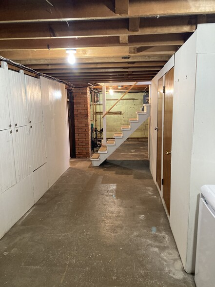 Building Photo - 122 Dawson St