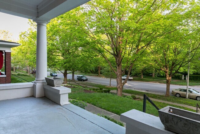 Building Photo - Eastern Parkway