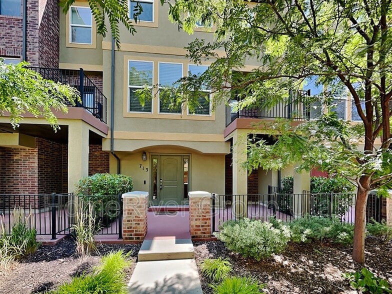 Primary Photo - 713 Kirkbride Ave
