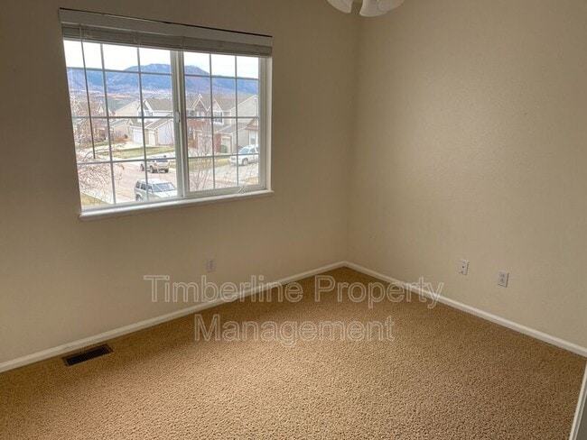 Building Photo - 14480 Tierra Dr