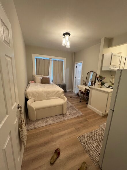 Building Photo - 38 Hemenway St