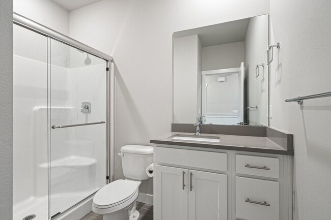 Building Photo - Newer 4-Bedroom Home in Bremerton