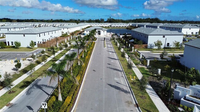 Building Photo - 17910 SW 359 Ter