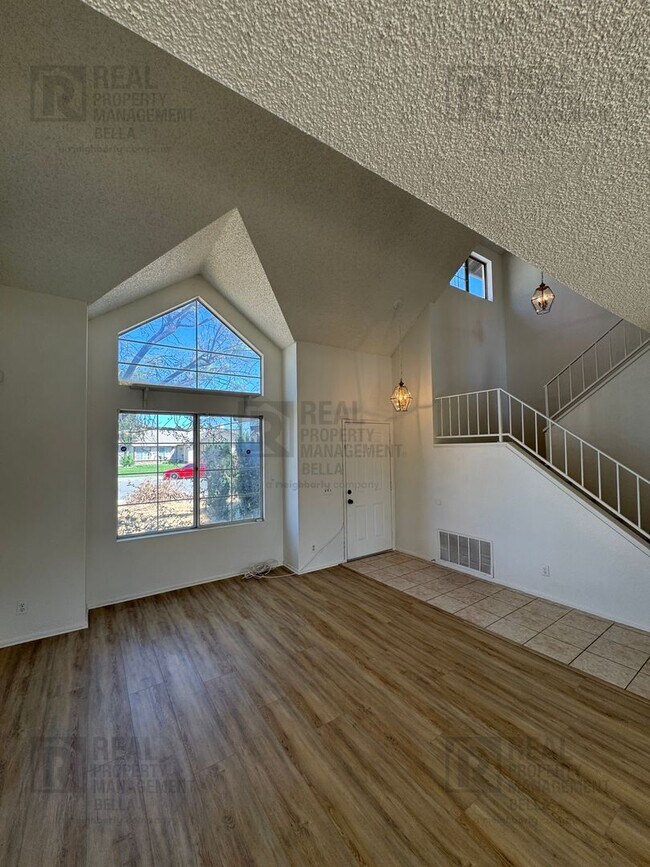 Building Photo - 1330 Wrigley Ln