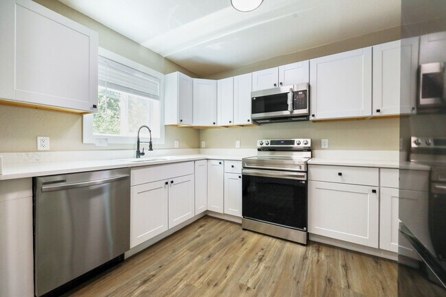 Building Photo - 2829 SE 90th Pl