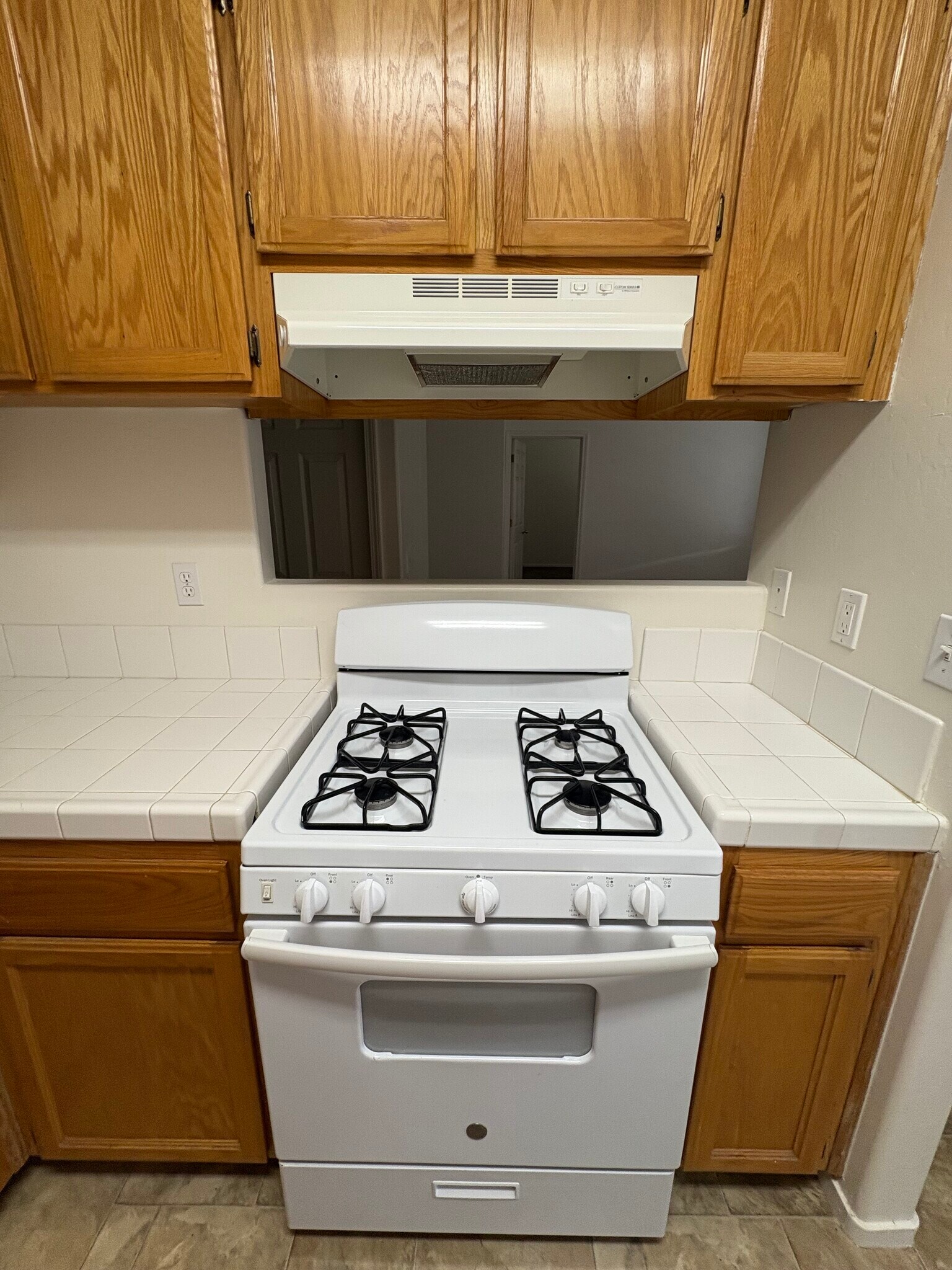 Building Photo - 609 Yellow Meadow Ct