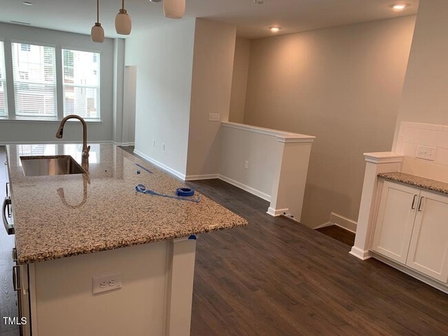 Building Photo - 1241 Commack Dr