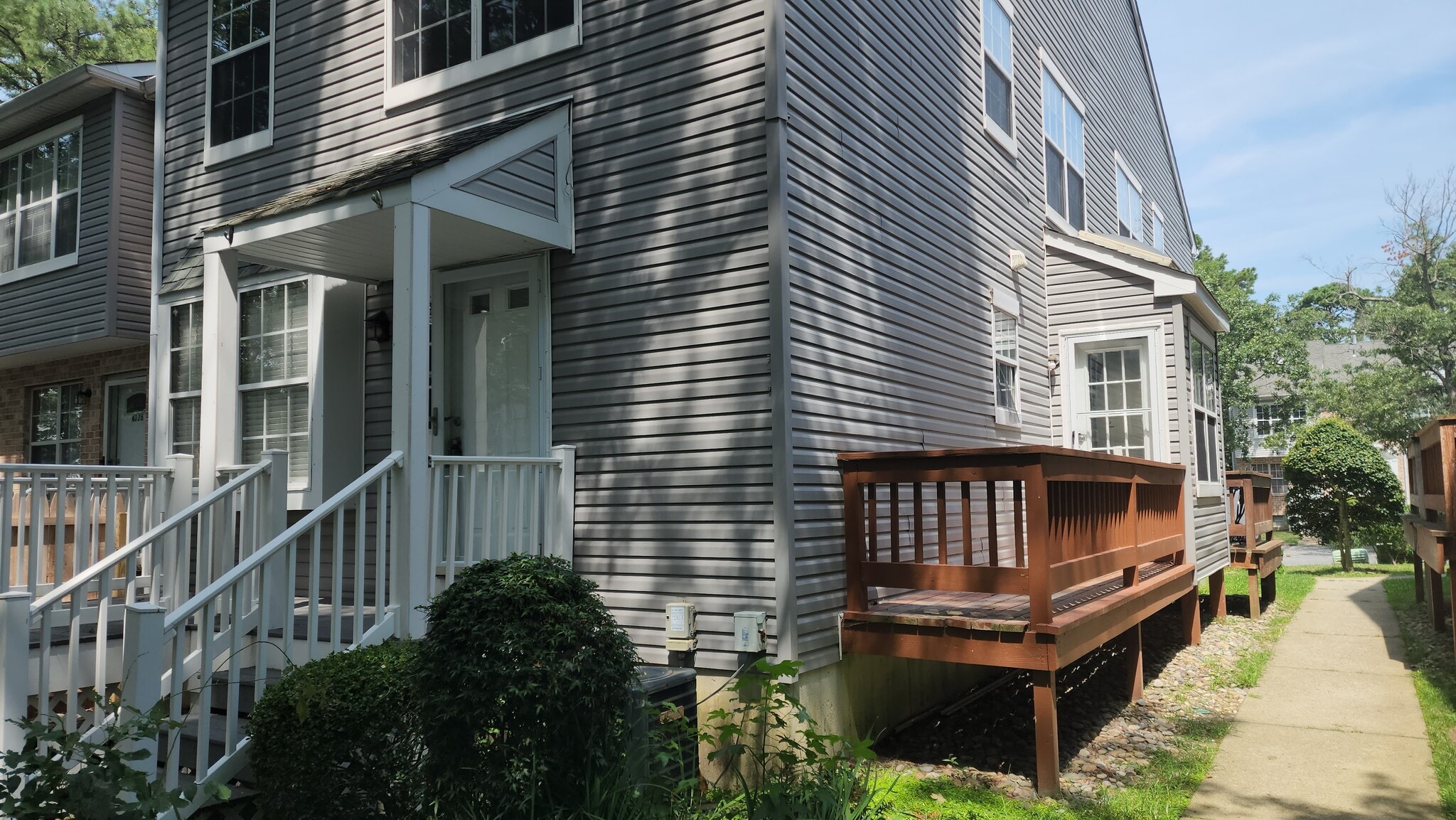 Building Photo - 4780 Summersweet Dr