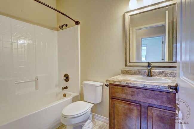 Building Photo - 429-29 1/2 29 1/2 Rd