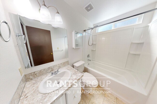 Building Photo - 282