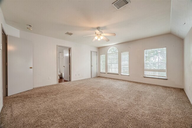 Building Photo - 2810 Austin St