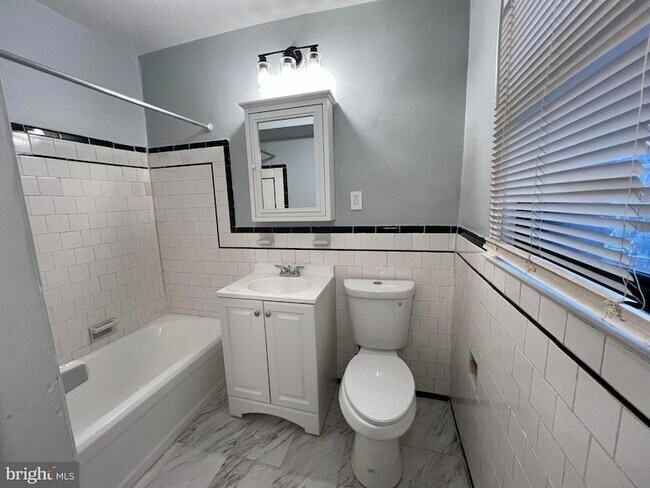 Building Photo - 5601 Colorado Ave NW