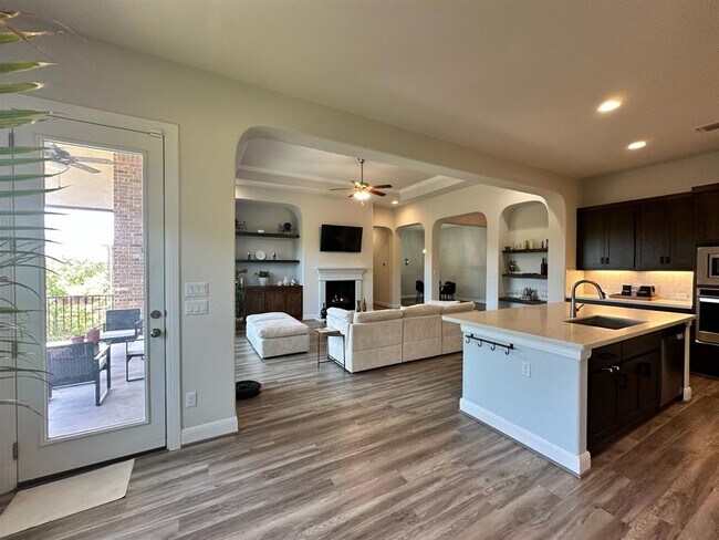 Building Photo - 240 Brentwood Dr