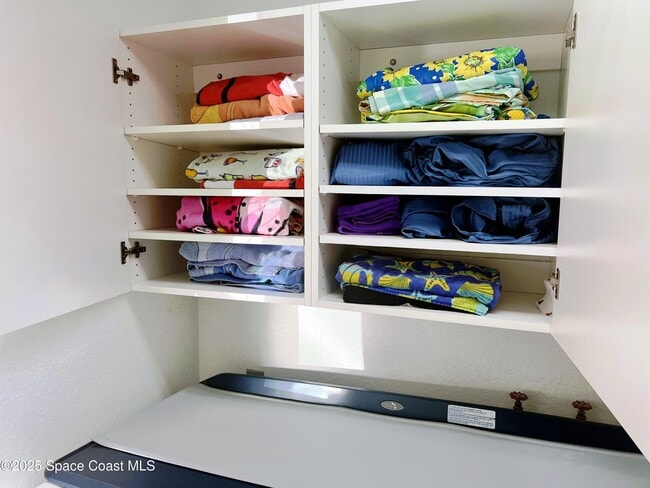 Building Photo - 150 Sandy Shoes Dr