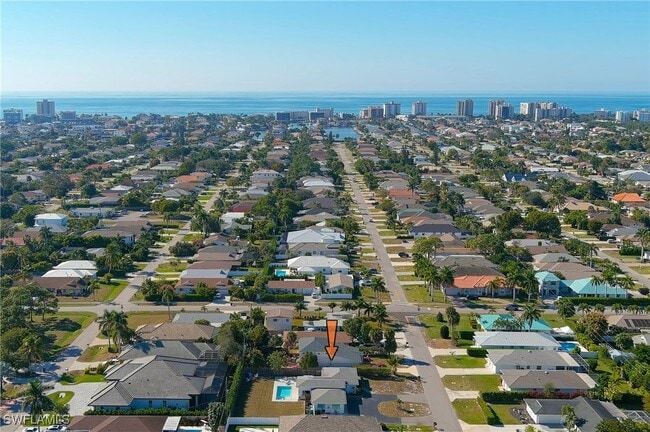 Building Photo - 714 105th Ave N