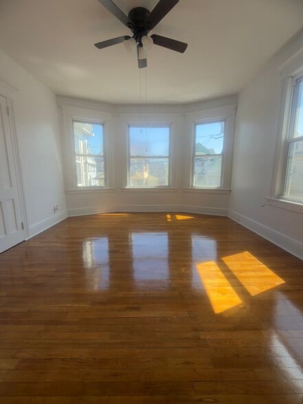 Building Photo - 831-833 William Street, 2