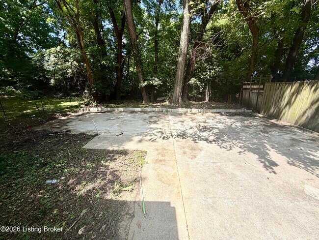 Building Photo - 3423 Glendale Ave