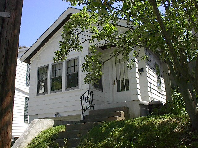Building Photo - 3373 Everson Ave
