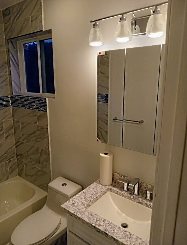 Building Photo - 1220 Owens Rd