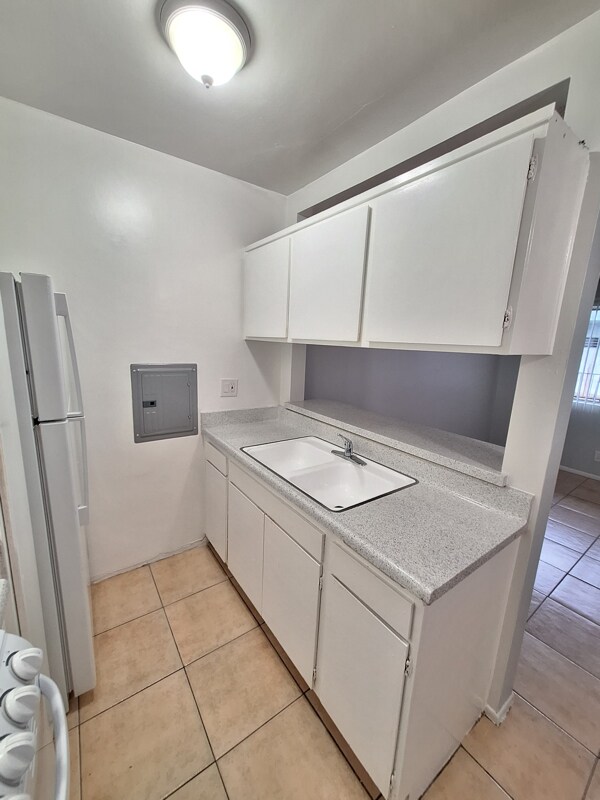 Building Photo - 4660 Kester Ave