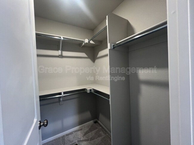 Building Photo - 1200 Sugarloaf Ln