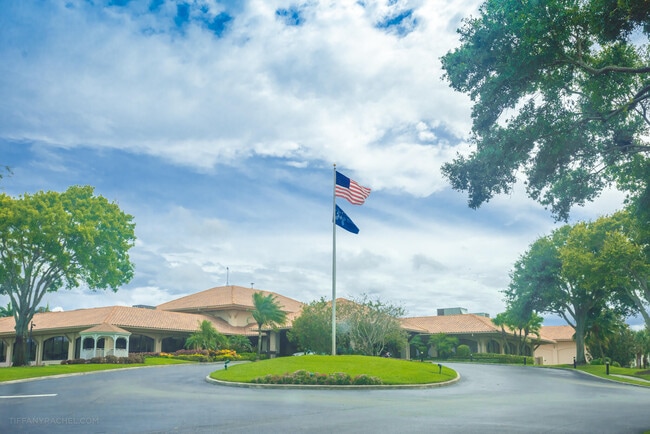 Building Photo - 7535 La Paz Blvd