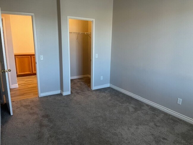 Building Photo - Rancho Bella Vista 3 bedroom on quiet cul-...