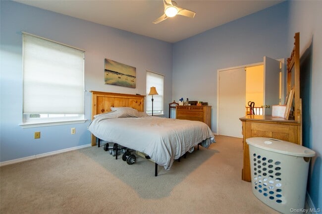 Building Photo - 87 Kensington Way