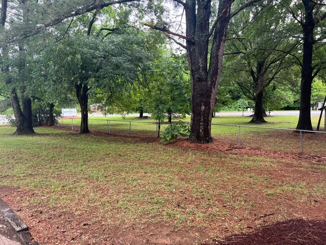 Building Photo - Newly Updated All-Brick Home in Growing Newport!