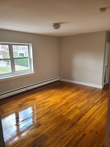 Building Photo - 69 Chiswick Rd