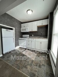Building Photo - 445 N 25th St