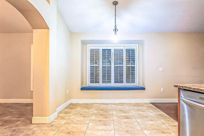 Building Photo - 3837 Lockridge Dr