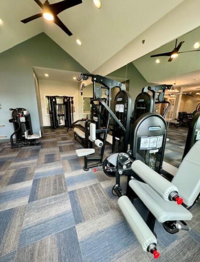 Building Photo - 45588 S Stonewood Rd