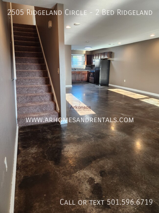 Building Photo - 2505 Ridgeland Cir