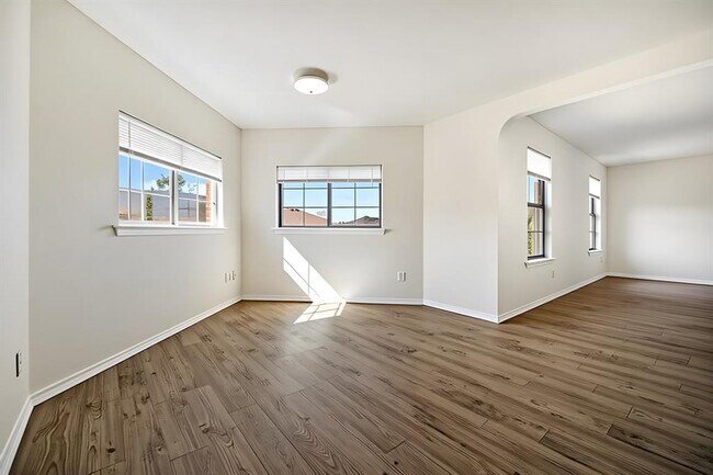 Building Photo - 11112 Chatam Berry Ln
