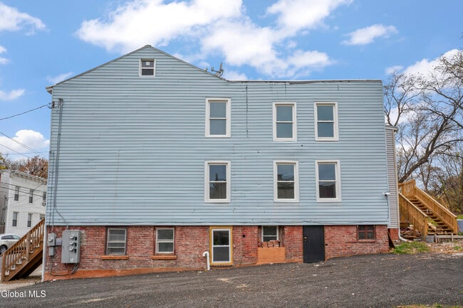 Building Photo - 69 2nd St