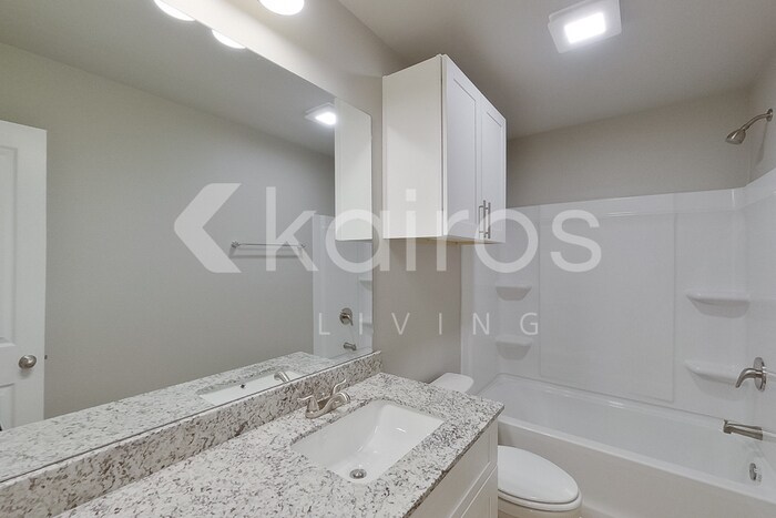 Building Photo - 13742 Willowmore Dr