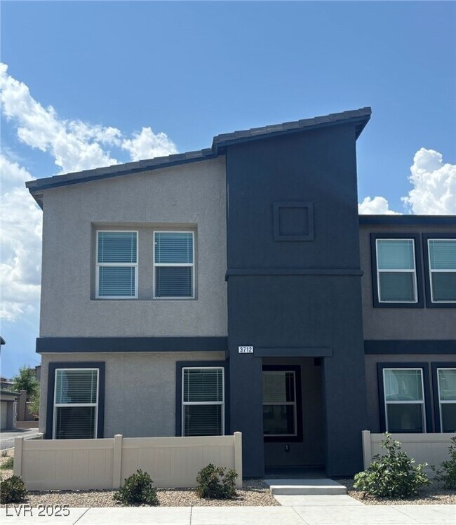 Primary Photo - 3712 Celesta Vis Ave