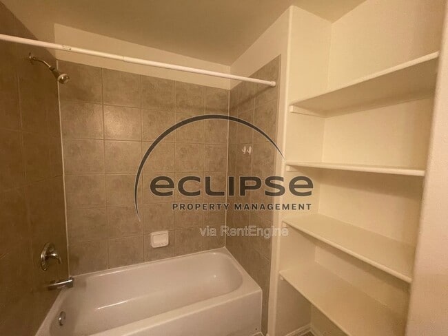 Building Photo - 497 Coronado Ct