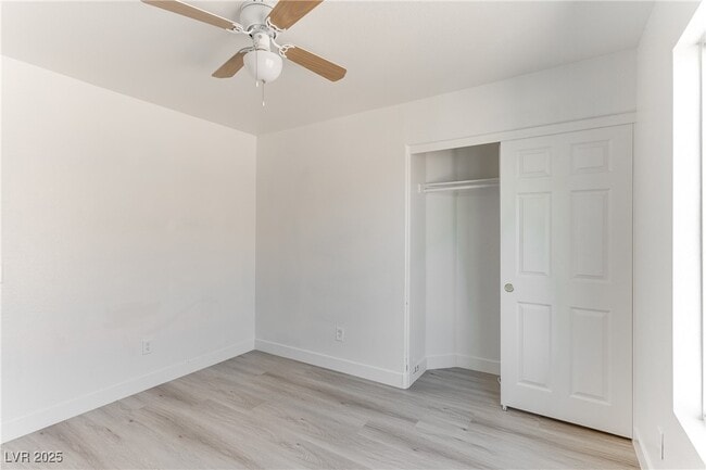 Building Photo - 523 Moses Lake Ct