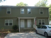 Building Photo - Newly Remodeled 3BR/1.5BA Duplex in Huntersville