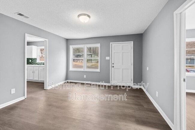 Building Photo - 7216 Paris Ave