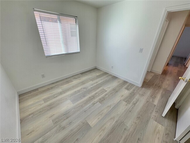 Building Photo - 9511 W Spring Blush Ave