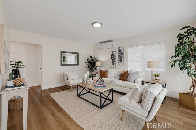 Building Photo - 13933 Doty Ave