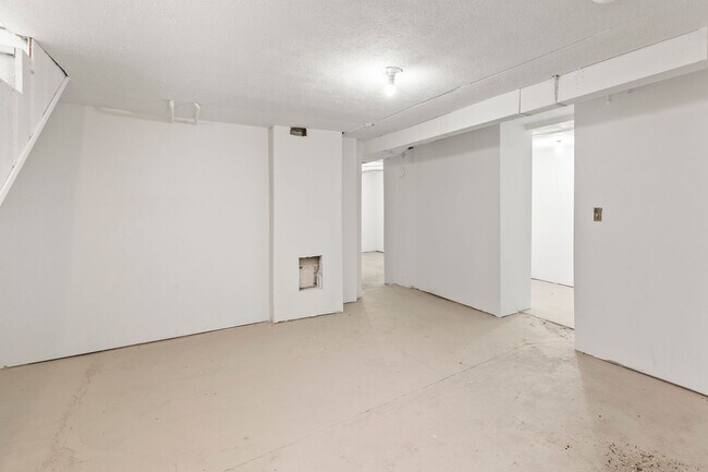 Building Photo - 3940 Arbor