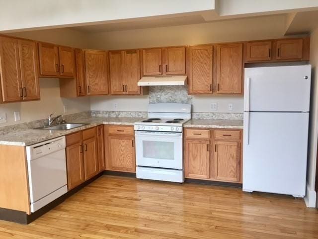 Kitchen - Lincoln Gardens Senior Living Community